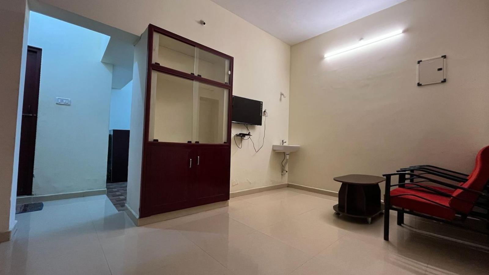 Shri Sai Balavany Residency Puducherry Exterior foto